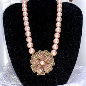 Heidi Daus “Dazzling Dogwood” pendant necklace VINTAGE